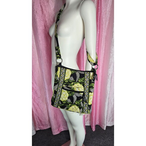 Vera Bradley Colorful Green Flower Hipster Quilted Cotton Crossbody Purse 10x10 - Picture 2 of 9